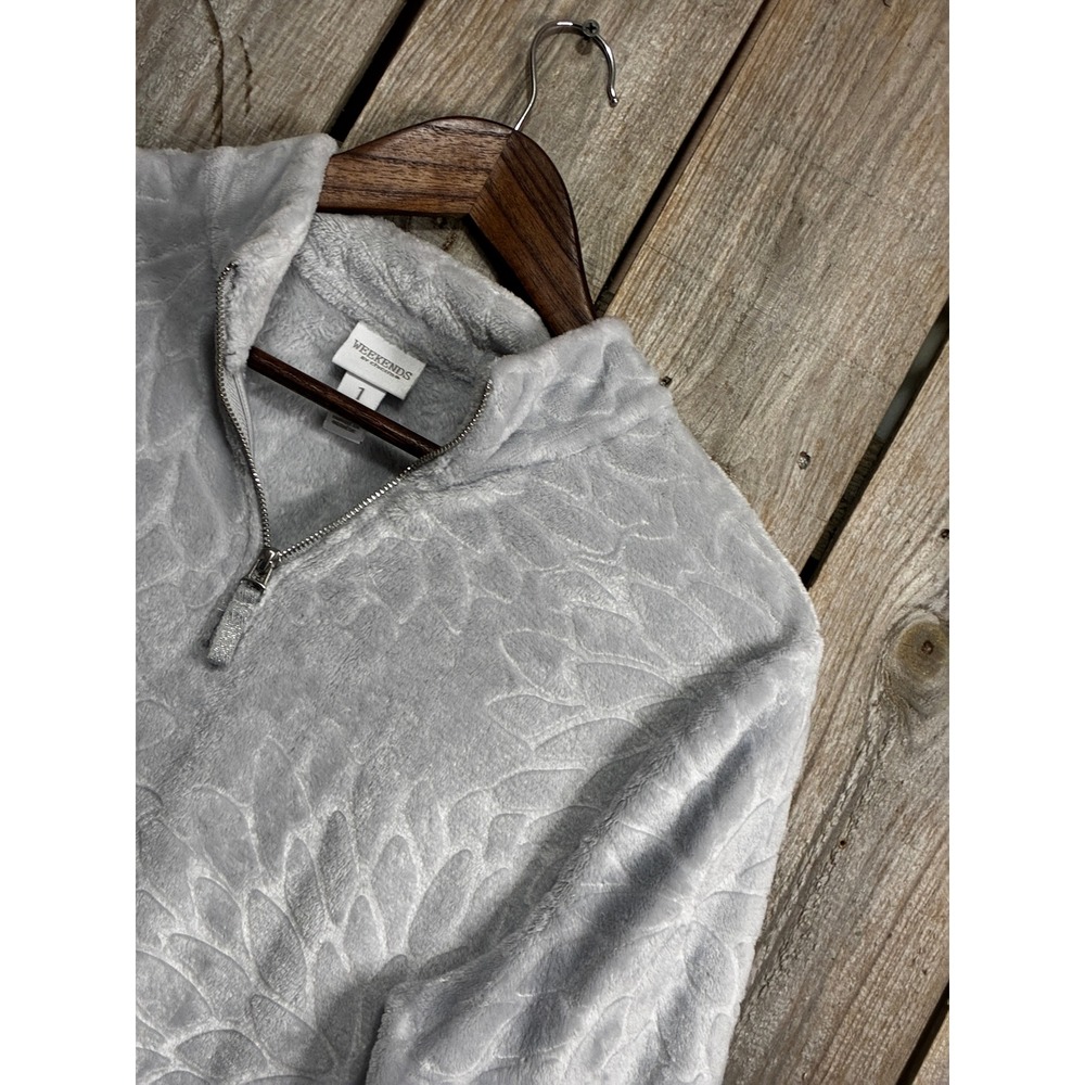 Weekends by Chico's‎ Gray Faux Fur Fleece Quarter Zip Pullover Floral Size 1 M